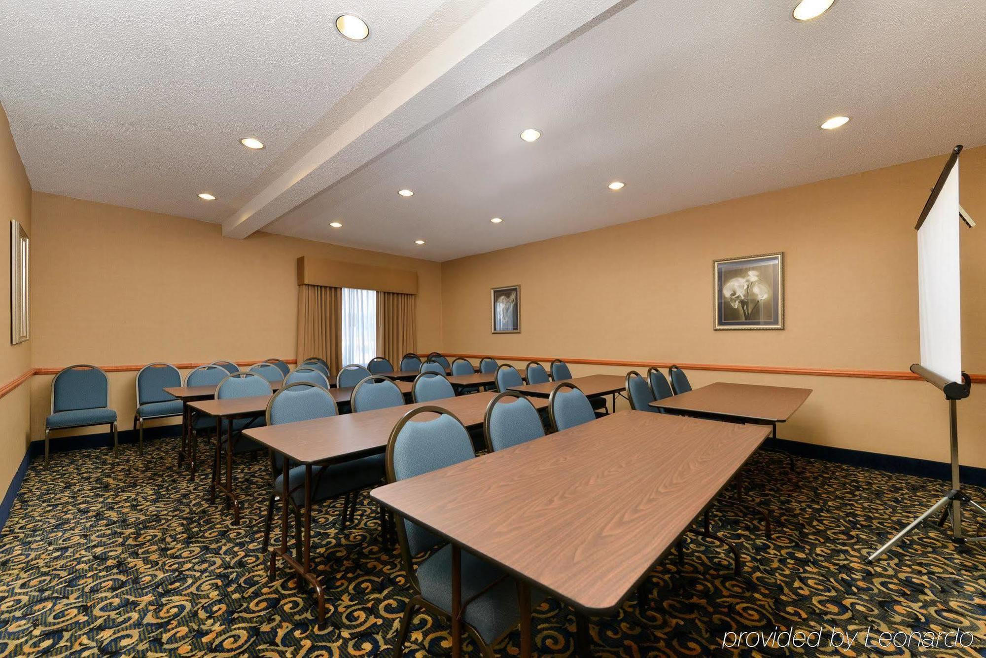 Red Roof Inn & Suites Carrollton, Ga - West Georgia Bagian luar foto